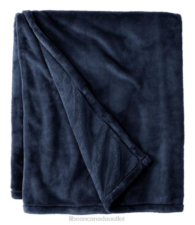 bedding_navy_h8xz6276_wicked_plush_throw_unisex_l_l_bean.jpg Bedding Navy H8XZ6276 Wicked Plush Throw Unisex L.L.Bean - Image 1